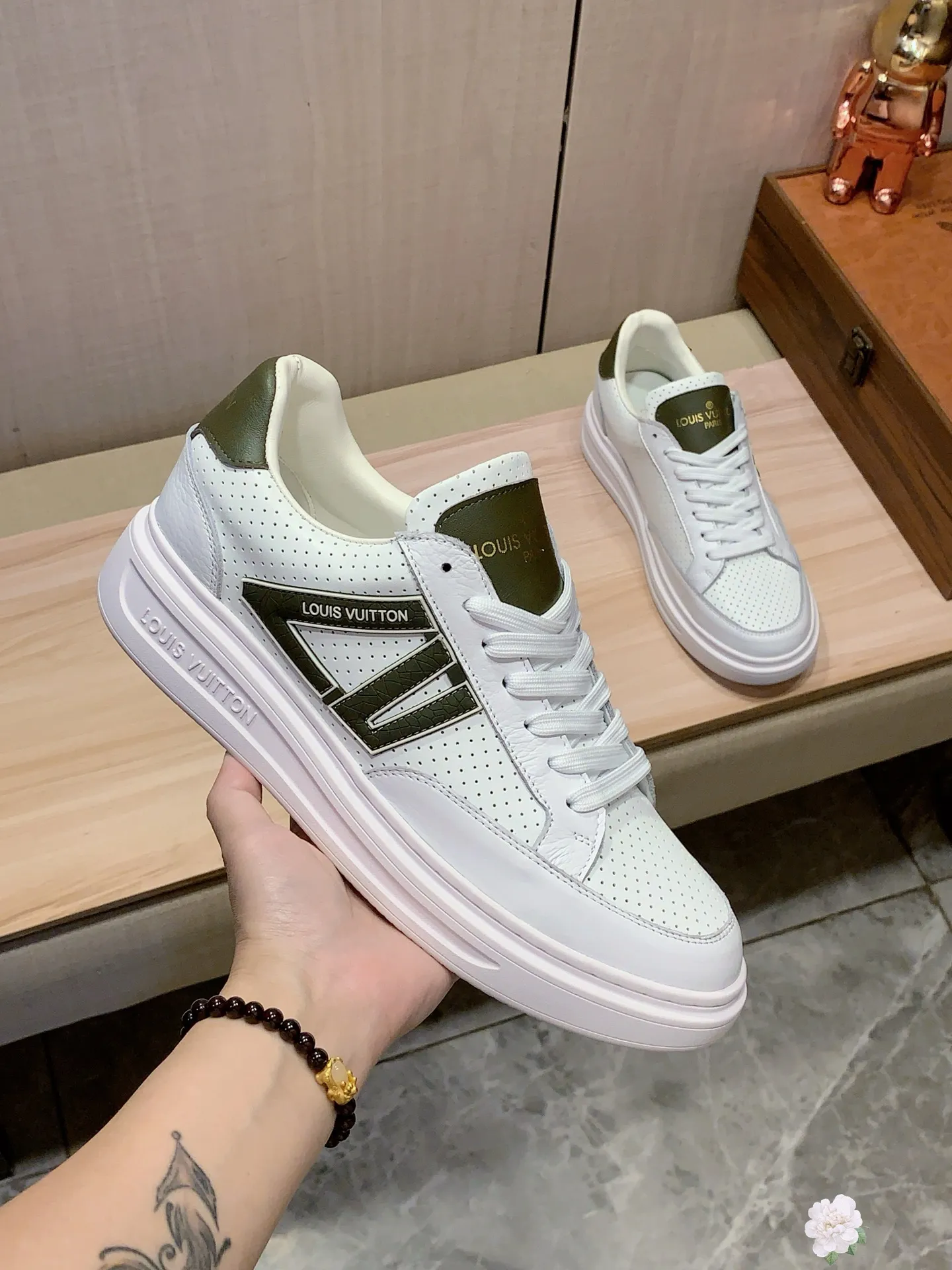 Men's Men's Shoes 💰420💰💰🎩🎩[Lightning][Lightning] "Lv*" The latest and most popular casual shoes, top brands [Seduce] Luxury ~ Purchasing Agency, Top ~ Quality. [Strong] The upper is made of imported breathable cowhide with material ➕ breathable sheepskin feet (•) and fine workmanship. Original stylish and stylish soft rubber wear-resistant and non-slip outsole, light and comfortable on the feet, the real thing looks better when taken in real life, 413: code: 38-44, 6️⃣ colors selected
